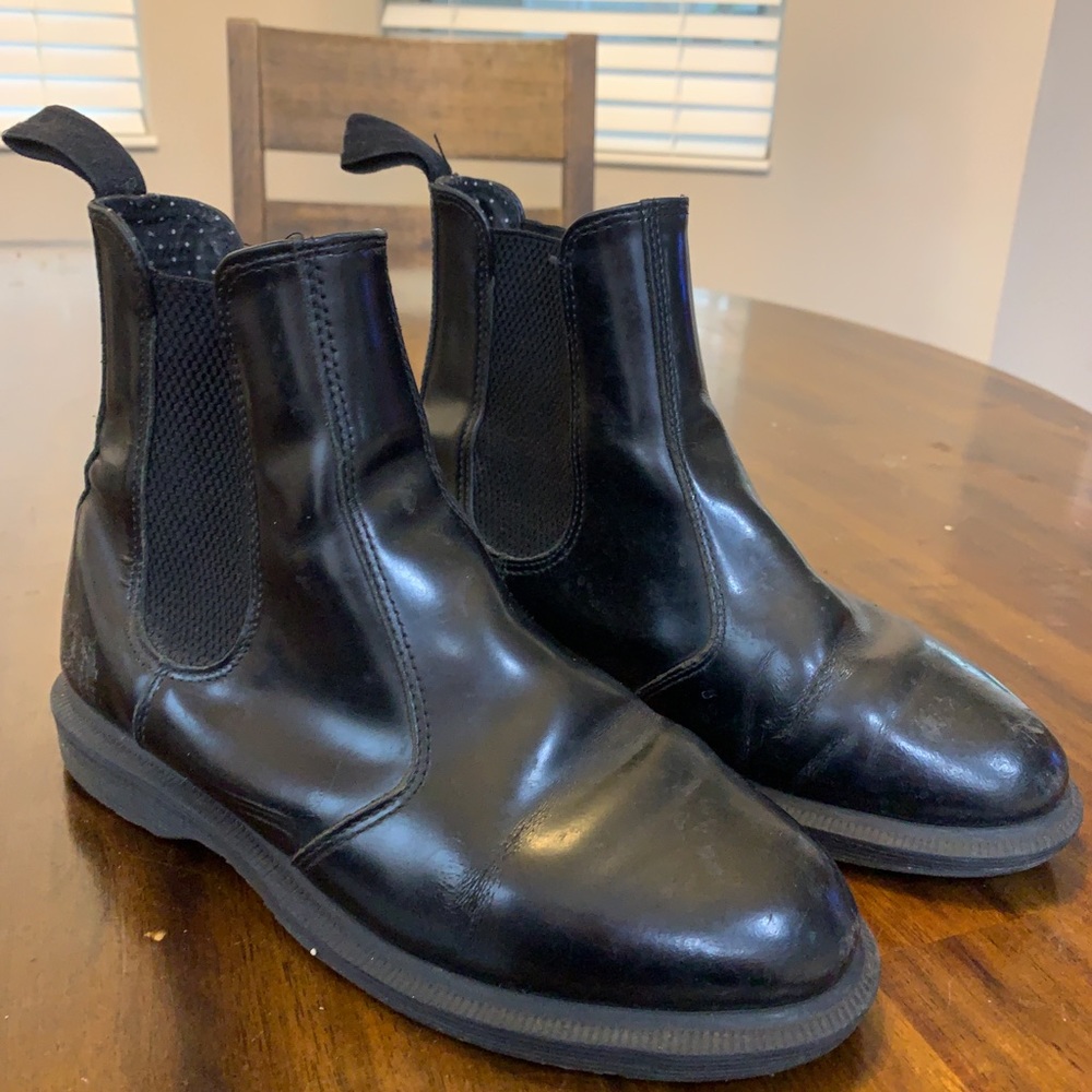 Dr Martens FLORA WOMEN'S SMOOTH LEATHER CHELSEA BOOTS